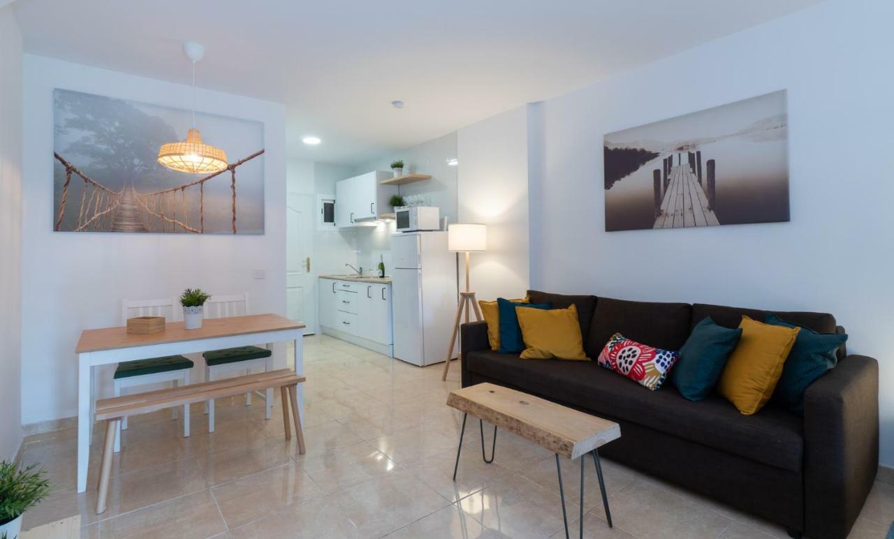 Minerva Suites By Kaarina Benalmádena Esterno foto