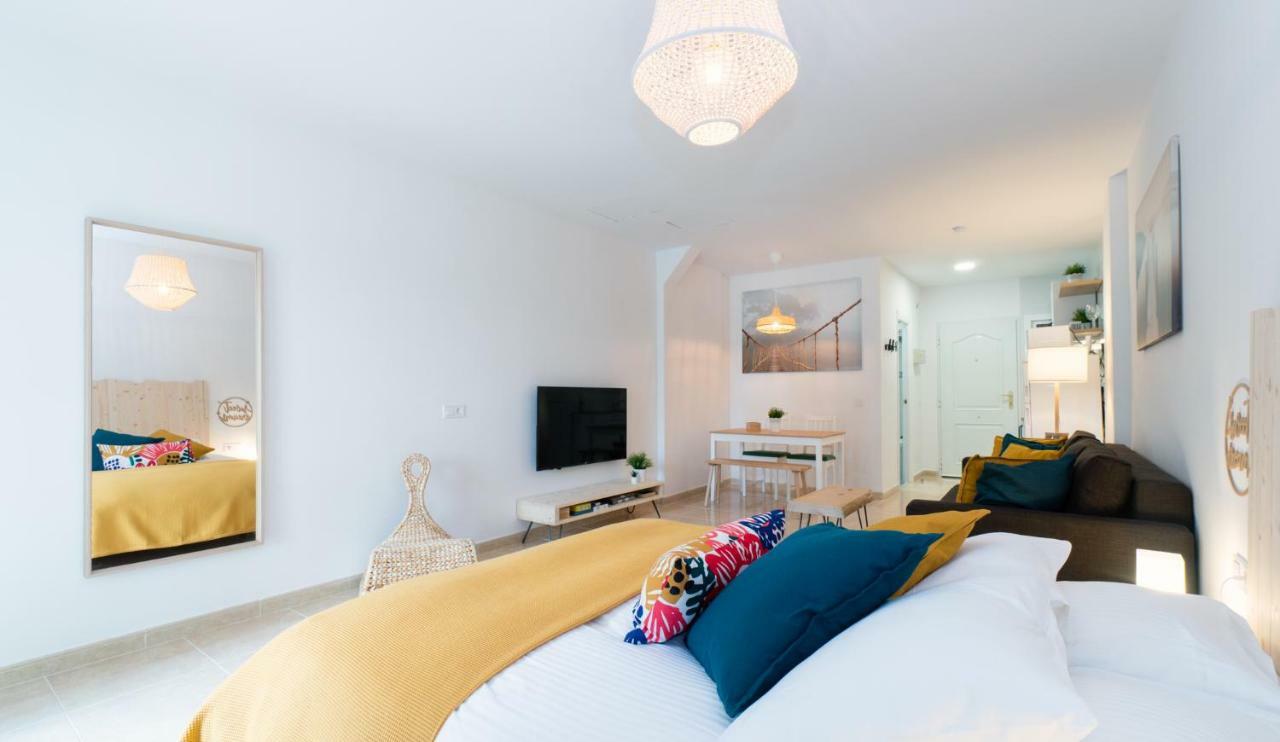 Minerva Suites By Kaarina Benalmádena Esterno foto