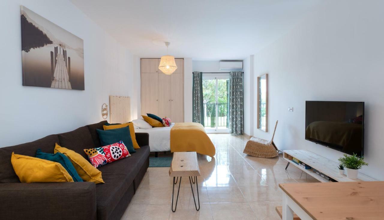 Minerva Suites By Kaarina Benalmádena Esterno foto