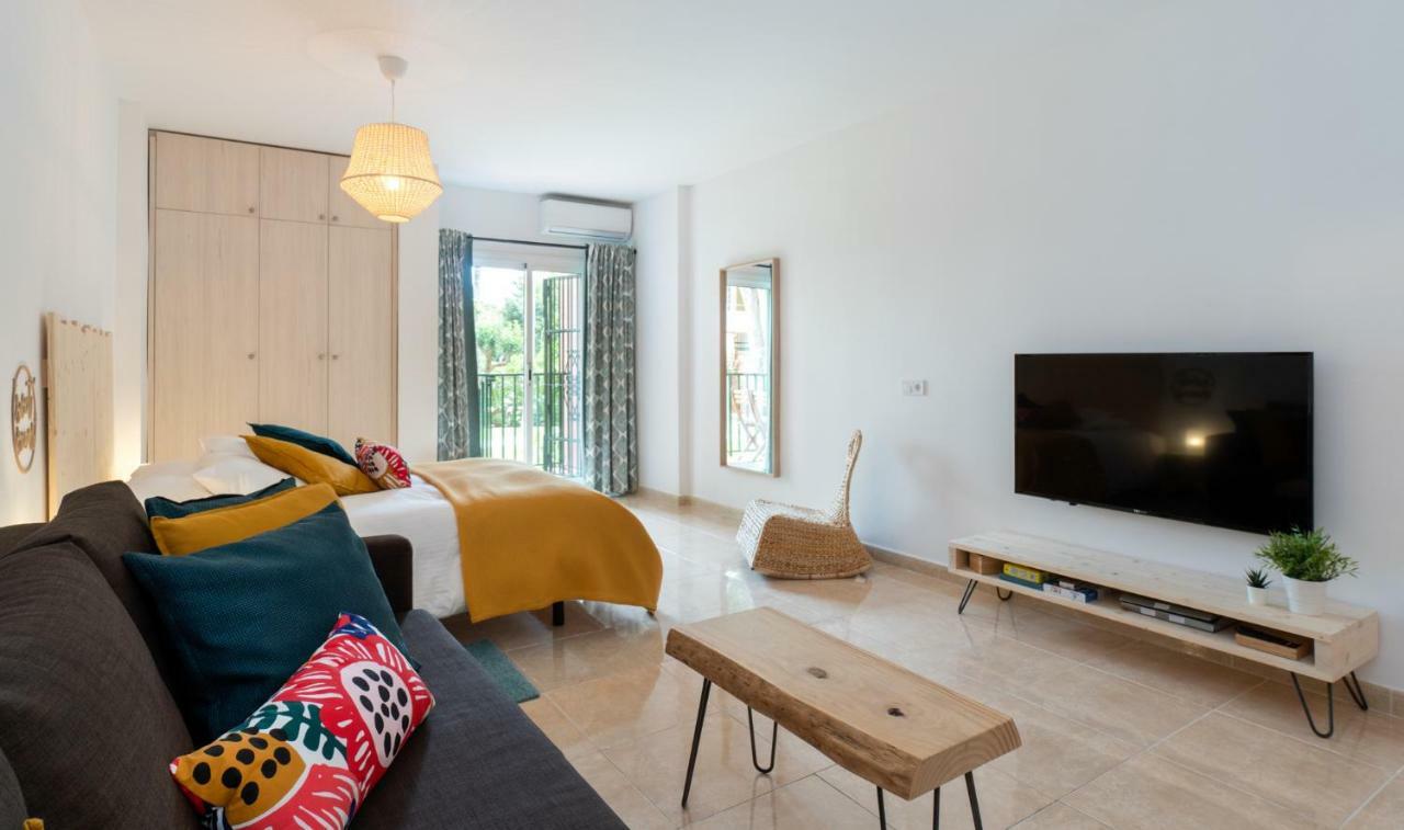 Minerva Suites By Kaarina Benalmádena Esterno foto