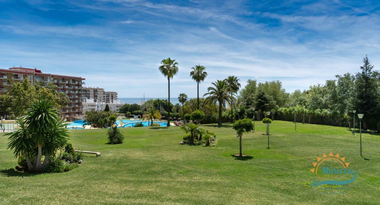 Minerva Suites By Kaarina Benalmádena Esterno foto